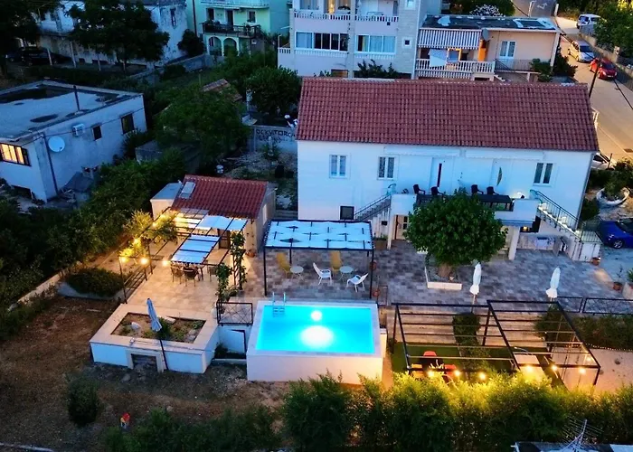 Summer Apartment 2